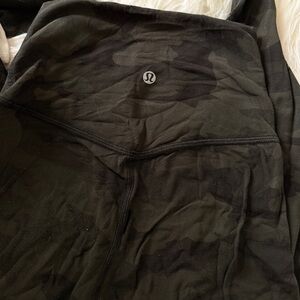 Lululemon Camo Align